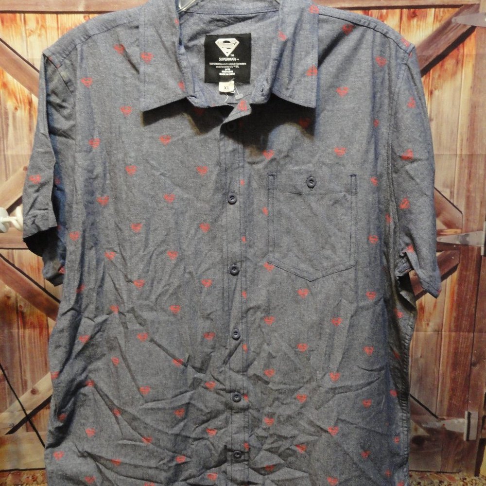 Superman Denim look Red S button down shirt~EUC~Cartoon fan